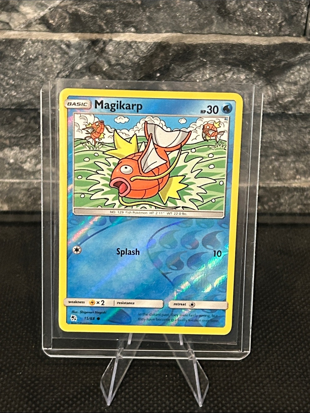 Pokemon Magikarp 15/68 Reverse Holo from Sun & Moon Hidden Fates M/NM (2019)